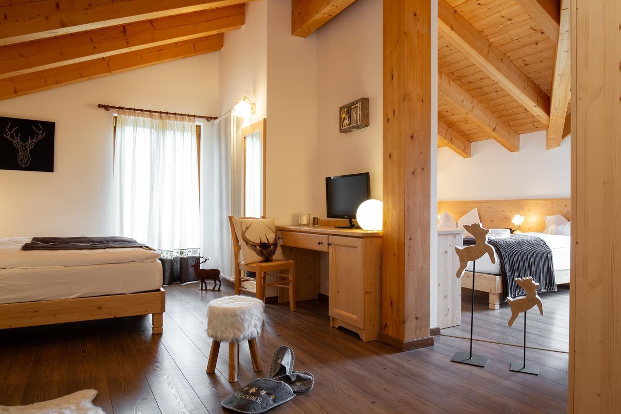 Hotel Chalet Giasenei Sagron Mis Bagian luar foto